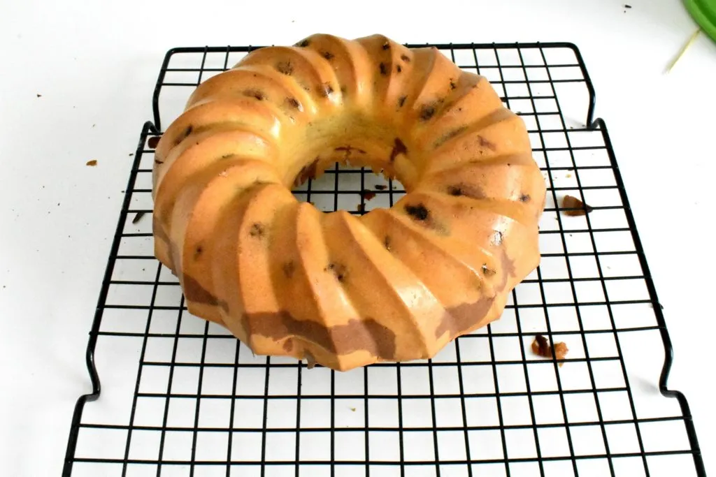 Bundt-cake-recipe-process-15-SunCakeMom