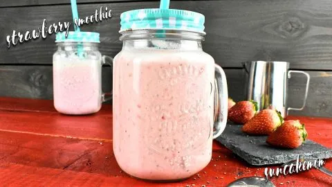 Strawberry-smoothie-g16x9-SunCakeMom