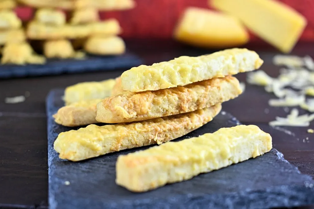 Cheese-straws-4-SunCakeMom