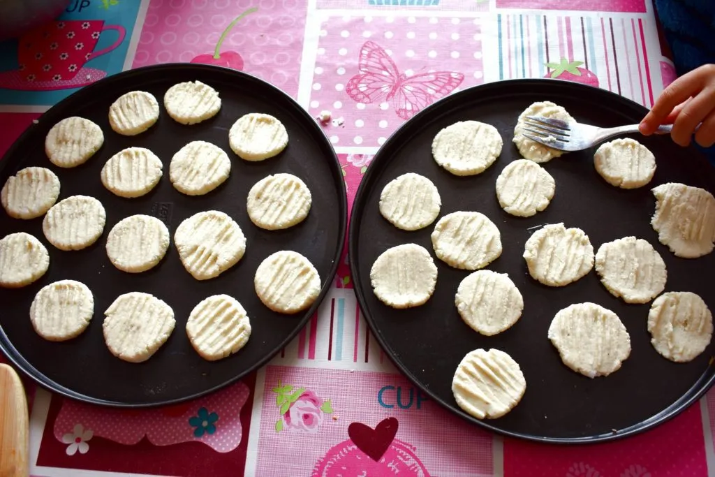 Gluten-Free-Shortbread-process-6-SunCakeMom