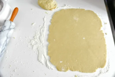 Twisted-pizza-breadsticks-recipe-process-5-SunCakeMom