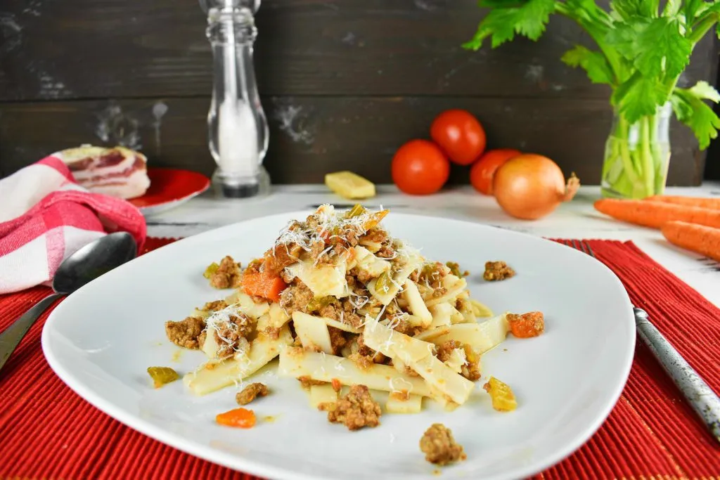 Bolognese-sauce-recipe-1-SunCakeMom