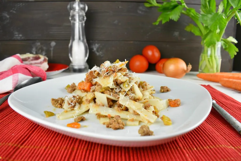 Bolognese-sauce-recipe-2-SunCakeMom