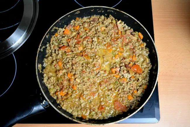 Bolognese-sauce-recipe-process-12-SunCakeMom