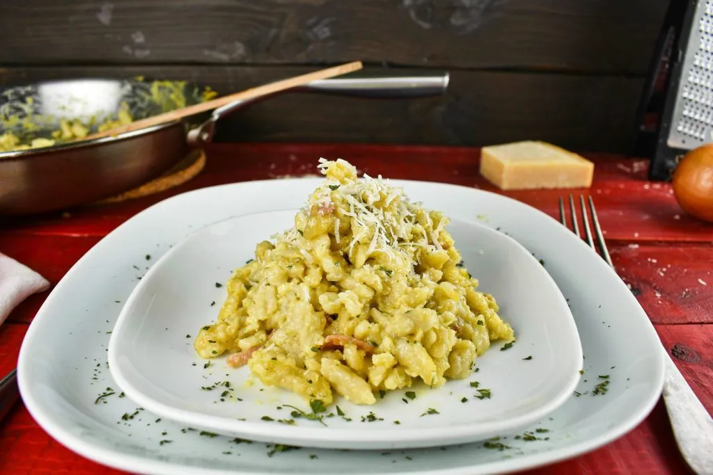 Best-carbonara-recipe-with-traditional-or-gluten-free-pasta-4-SunCakeMom