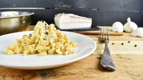 Best-carbonara-recipe-with-traditional-or-gluten-free-pasta-9-SunCakeMom