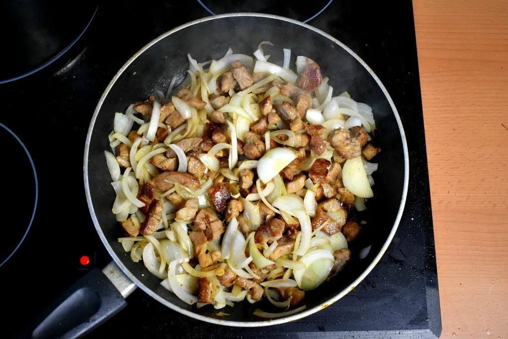 Braised-Pork-Ragu-Recipe-process-5-SunCakeMom