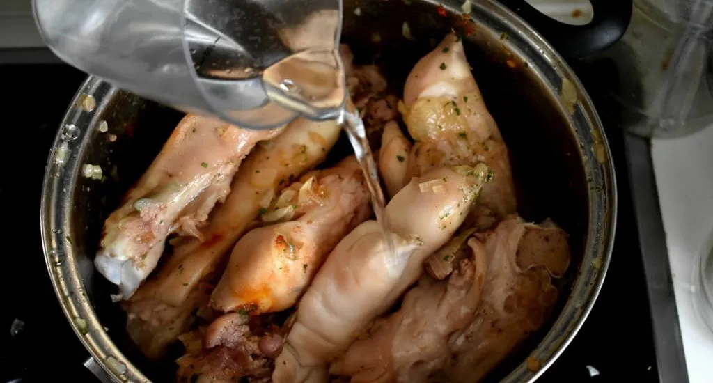 Pigs-feet-recipe-Pig-trotters-recipe-process-4-SunCakeMom