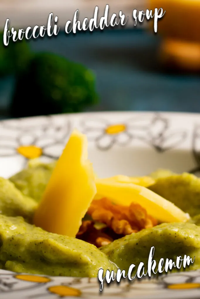 Broccoli-cheddar-soup-recipe-Pinterest-SunCakeMom