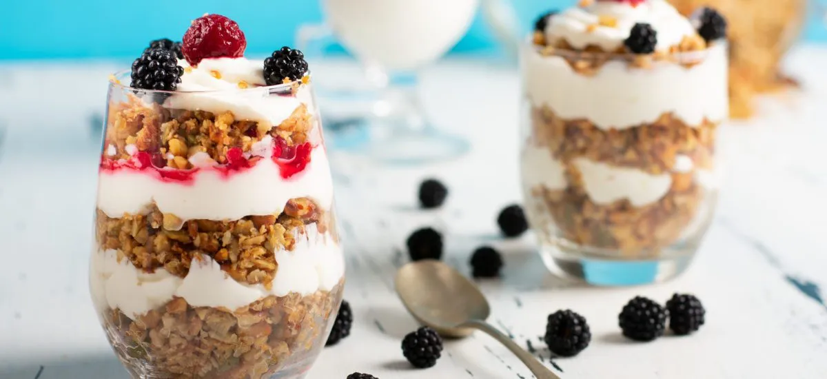 Yogurt-parfait-recipe-3-SunCakeMom