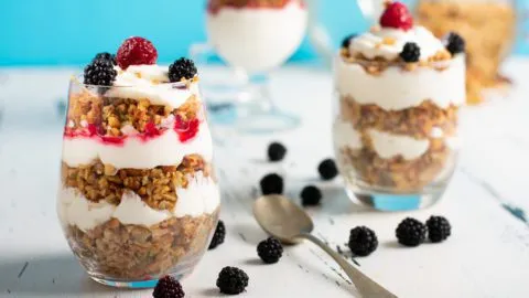 Yogurt-parfait-recipe-3-SunCakeMom