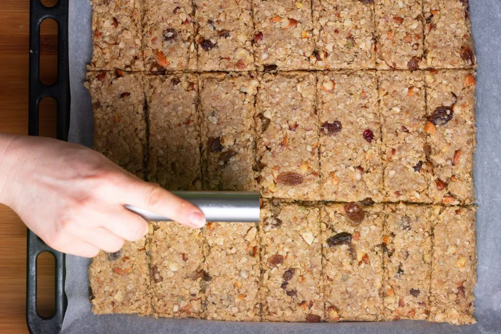 Granola-bar-recipe-Process-12-SunCakeMom