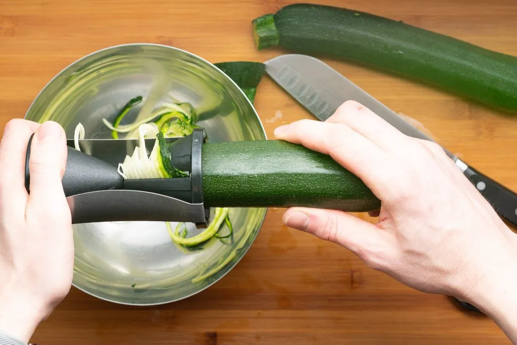 Zucchini-noodles-Zoodles-Recipe-Process-3-SunCakeMom