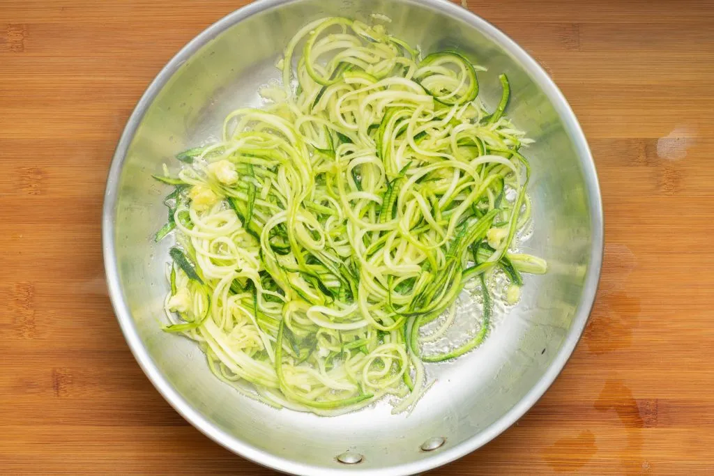 Zucchini-noodles-Zoodles-Recipe-Process-6-SunCakeMom