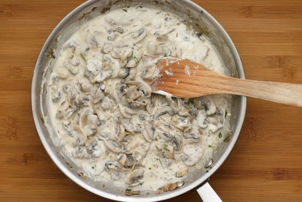 Mushroom sauce recipe - SunCakeMom