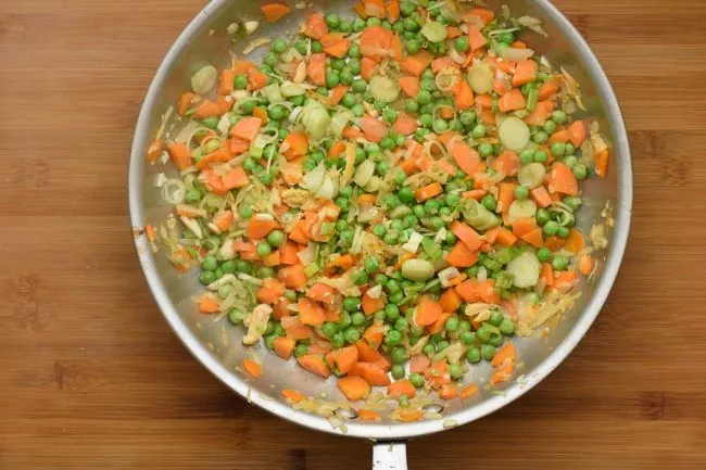 Cauliflower chicken fried rice recipe - SunCakeMom