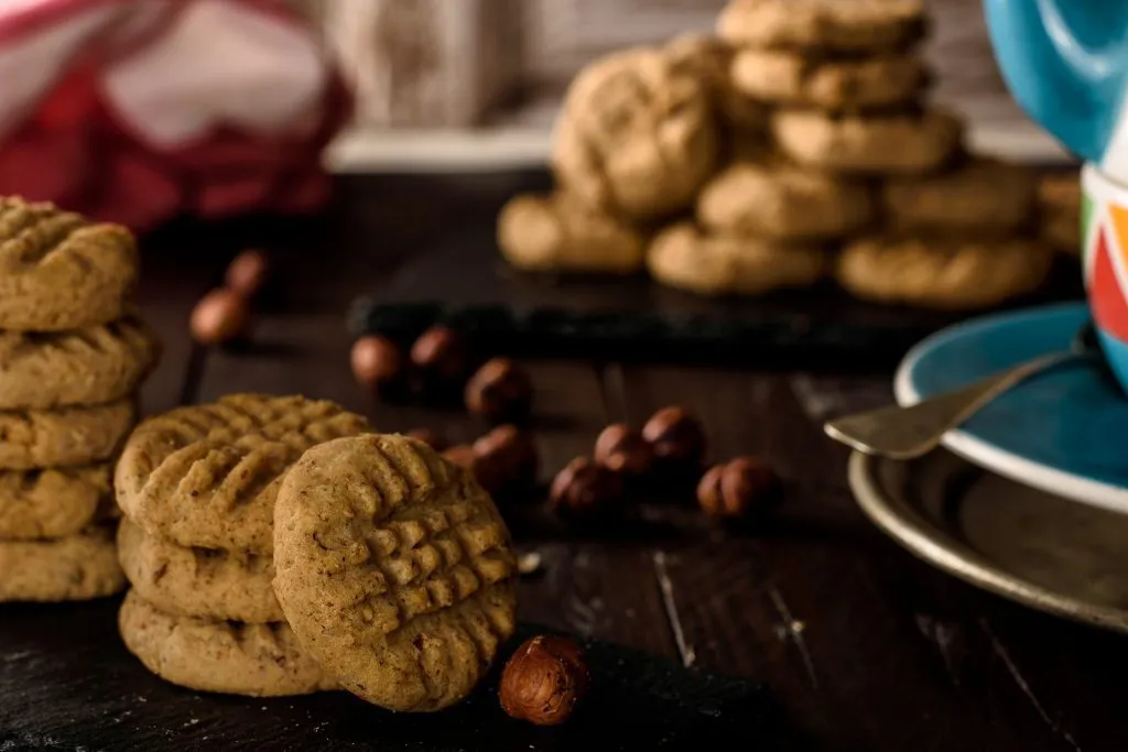 Hazelnut cookies recipe - SunCakeMom