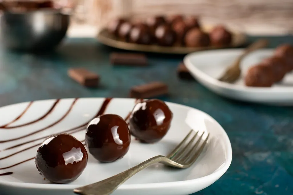 Chocolate orange balls - SunCakeMom