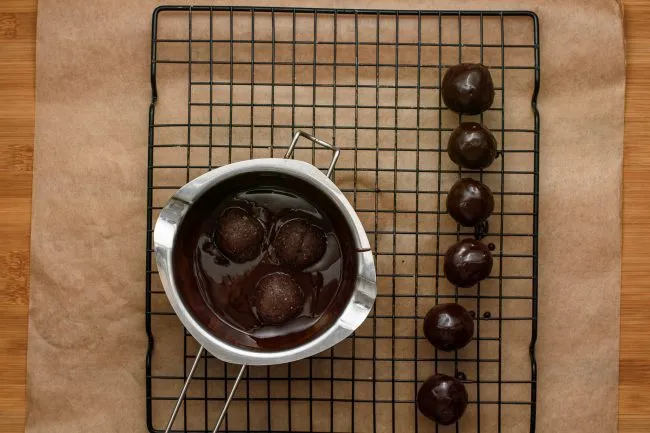 Chocolate orange balls - SunCakeMom