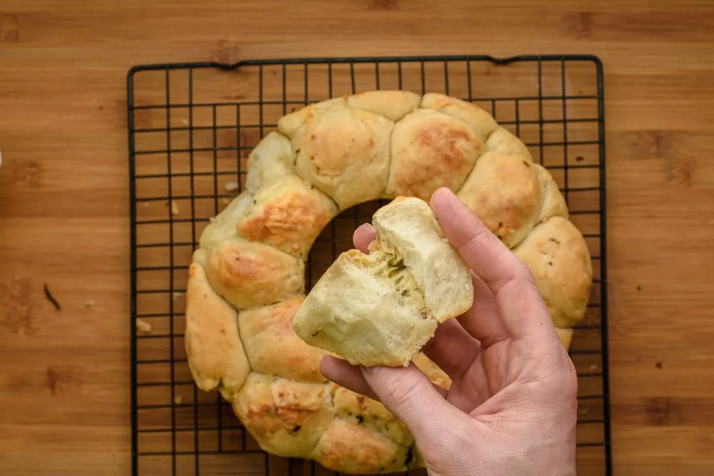 Garlic bread recipe - SunCakeMom