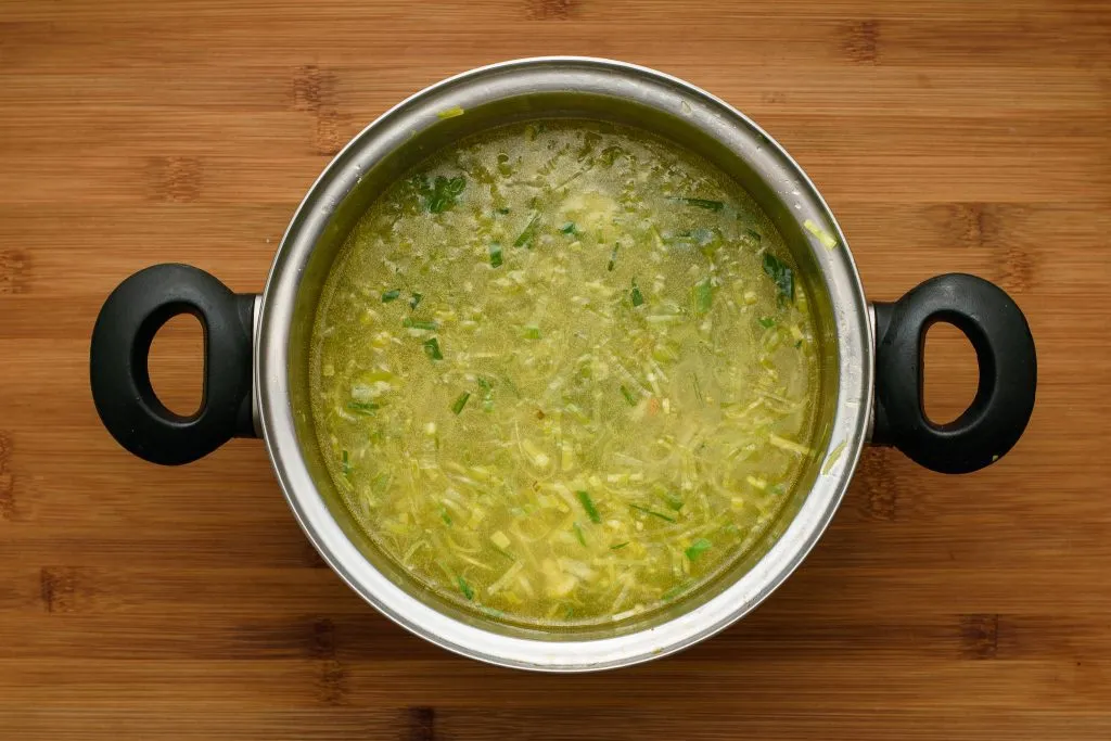 Leek soup recipe - SunCakeMom