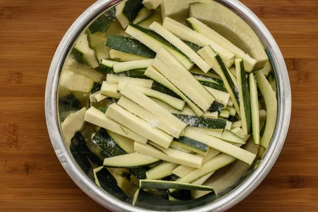 Zucchini fries recipe - SunCakeMom