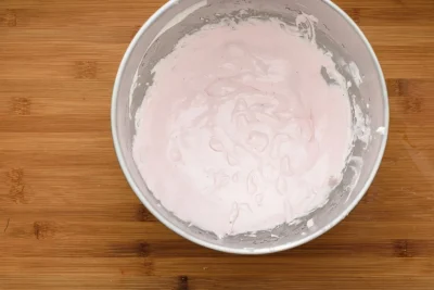 Strawberry lemonade cake - SunCakeMom