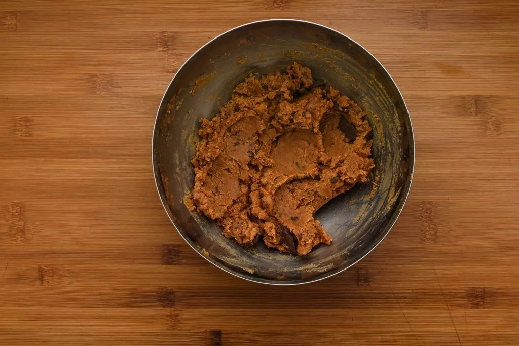 Peanut butter chocolate chip cookies - SunCakeMom