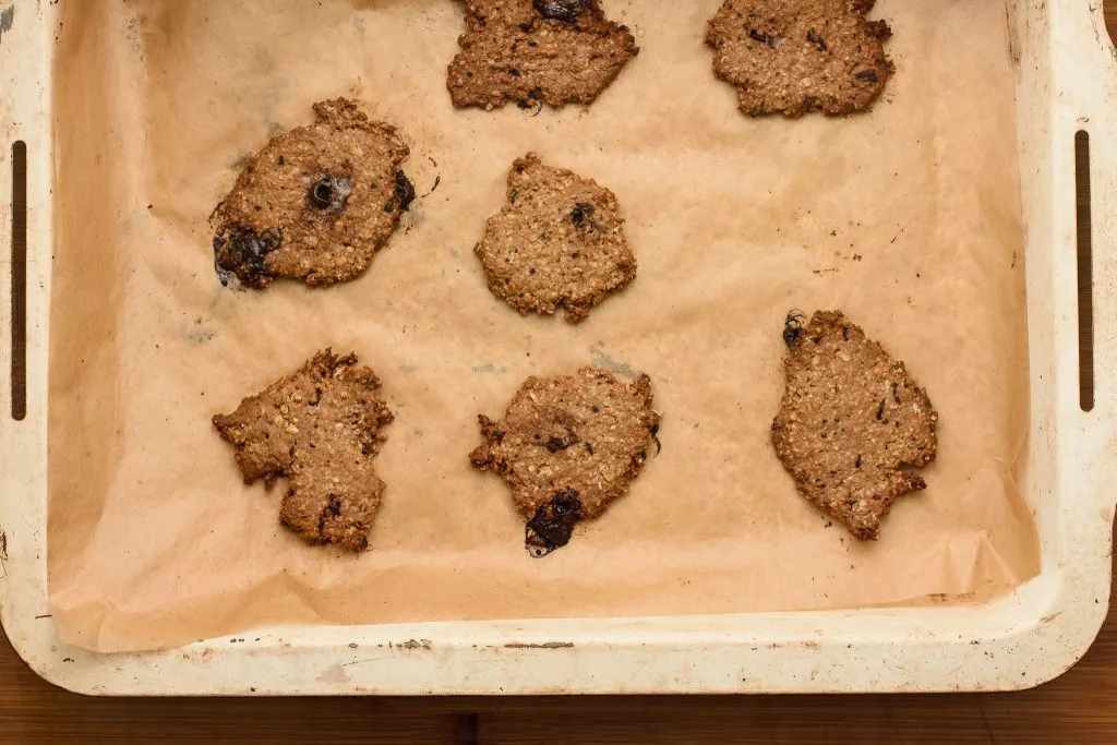 Peanut butter chocolate chip cookies - SunCakeMom