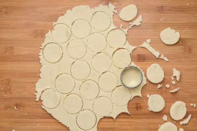 Coconut flour cookies - SunCakeMom