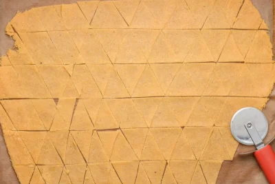 Keto tortilla chips recipe - SunCakeMom