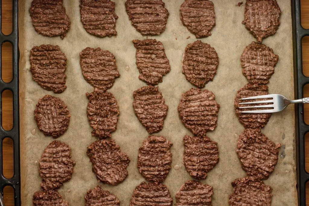 Chocolate peanut butter cookies - SunCakeMom