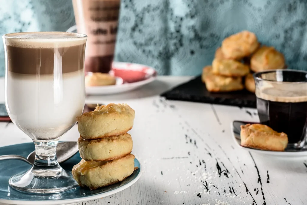 Keto biscuit recipe - SunCakeMom