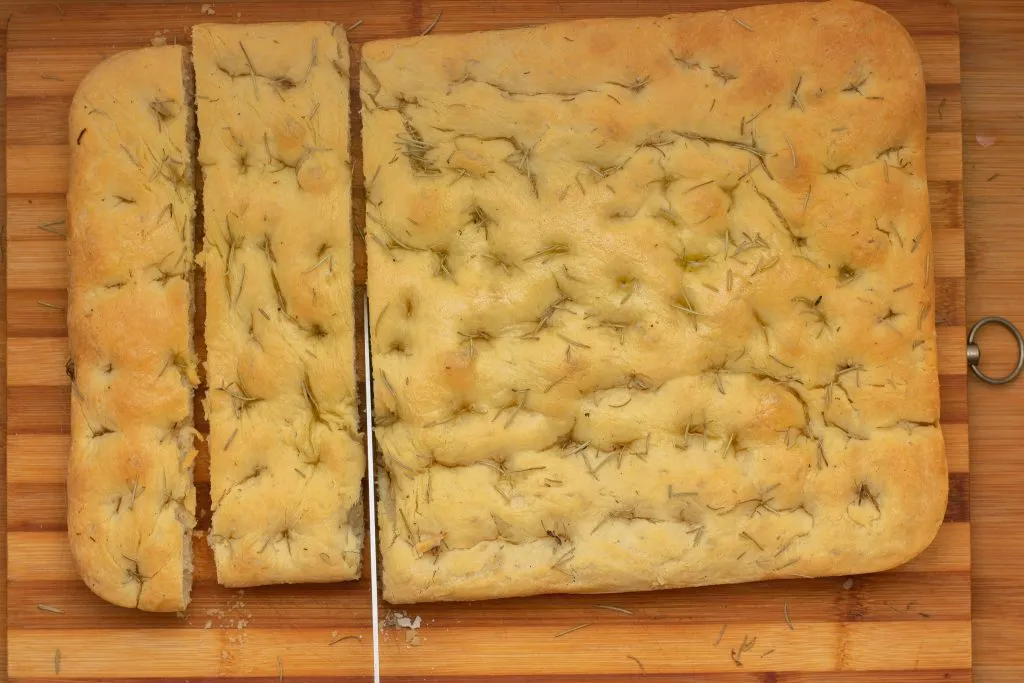 Focaccia bread recipe - SunCakeMom