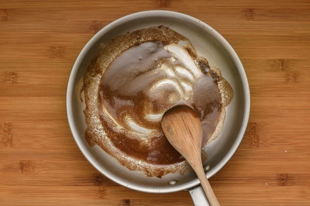 Upside-Down Apple Cake - SunCakeMom