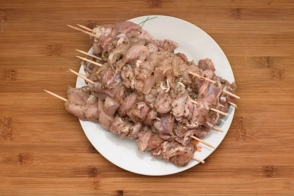 Chicken souvlaki recipe - SunCakeMom