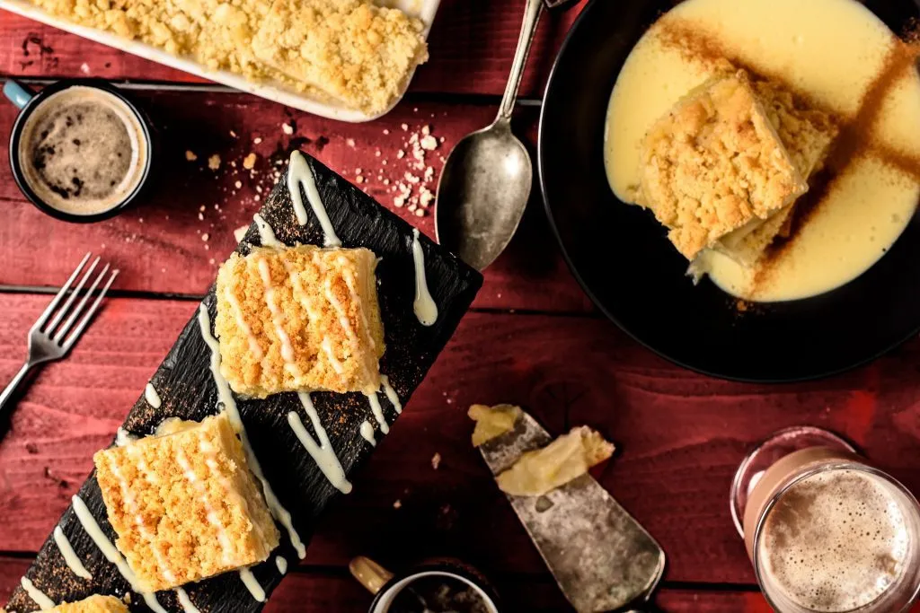 Apple-crumble-apple-crisp-recipe-4-SunCakeMom