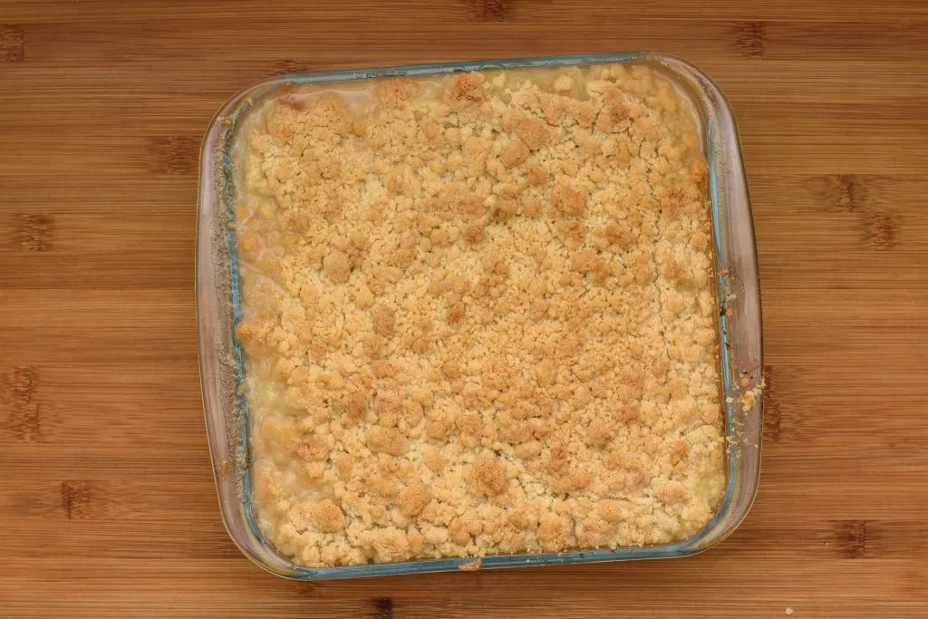 Apple-crumble-apple-crisp-recipe-Process-6-SunCakeMom