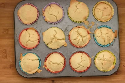 Vanilla cupcake recipe - SunCakeMom