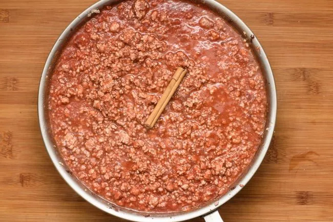 Ground-meat-tomato-sauce-skillet--gp--SunCakeMom