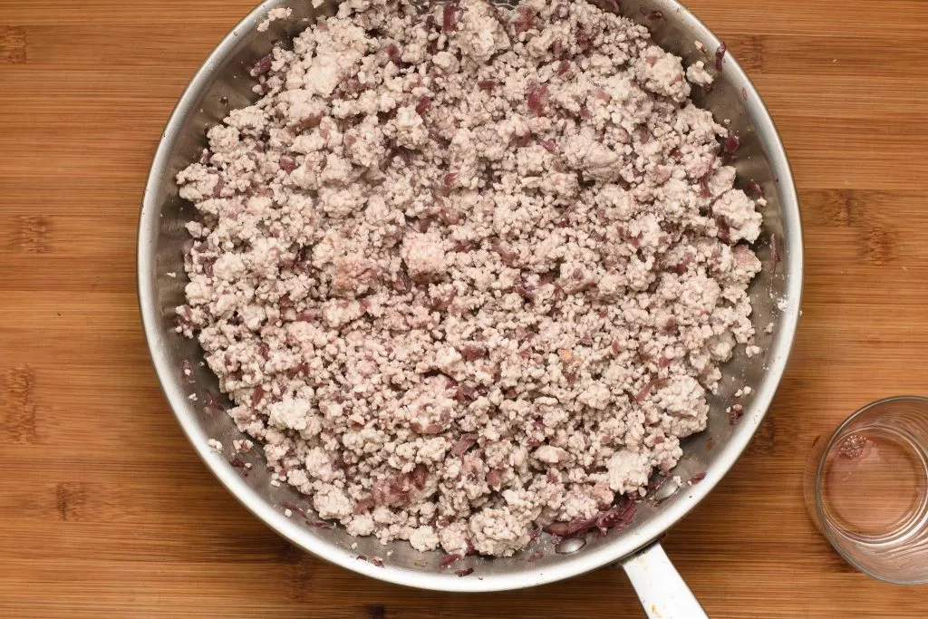 Red-onion-ground-meat-wine-skillet--gp--SunCakeMom