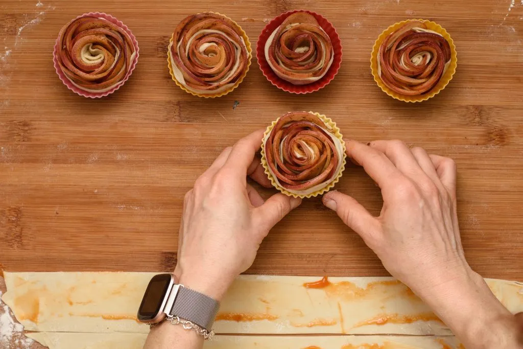 Apple-roses-recipe-Process-14-SunCakeMom