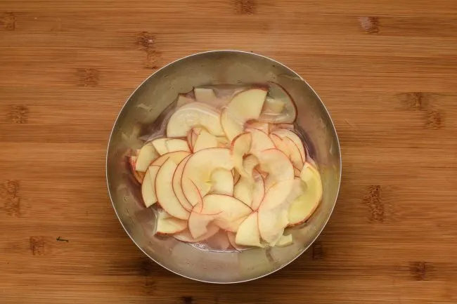 Apple-roses-recipe-Process-3-SunCakeMom