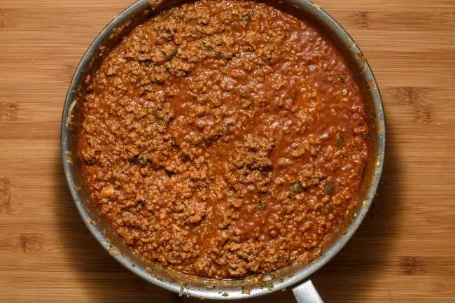 Ground-beef-onion-green-pepper-tomato-sauce-skillet-brown--gp--2-SunCakeMom