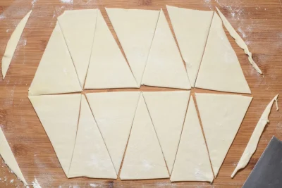 Pigs-in-blanket-recipe-Process-1-SunCakeMom
