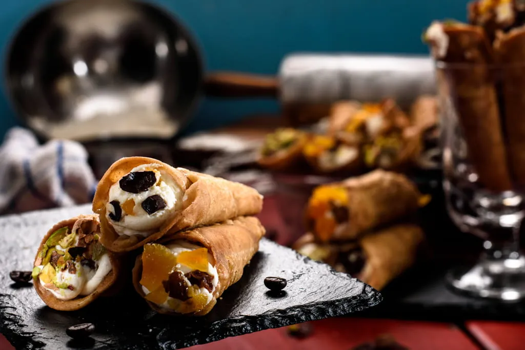 Cannoli-recipe-1-SunCakeMom